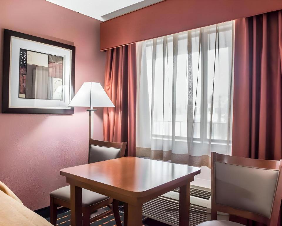 Quality Hotel